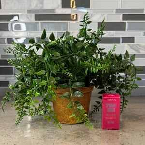 AMINNAH - Sprinkle Donut Lollipop Hot Pink Lip & Cheek Tint